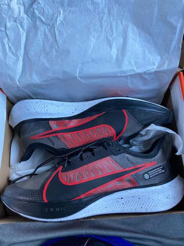 Red Men's Size 11 (Women's 12) Nike Shoes