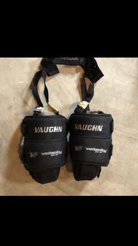 Intermediate Vaughn V7 Knee/Thigh Pads w/ Garter