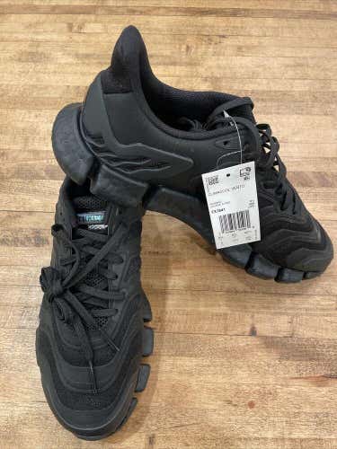 NWT 2020 Adidas Climacool Vento MENS Size 9 Triple Black Shoes FX7841