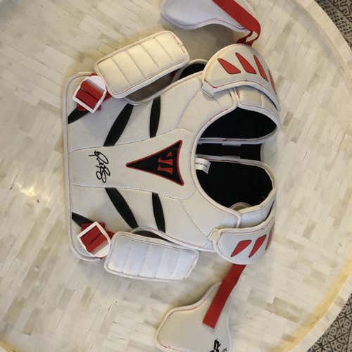 New Large Warrior Rabil Next Shoulder Pads