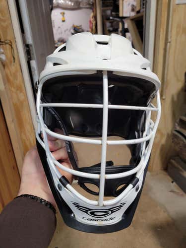 White Used Cascade S Helmet