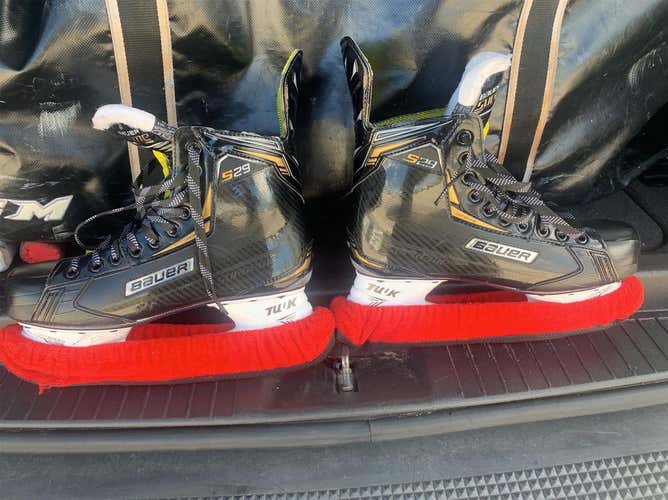Senior Bauer Supreme S29 Extra Wide Width Pro Stock Size 8.5 Hockey Skates