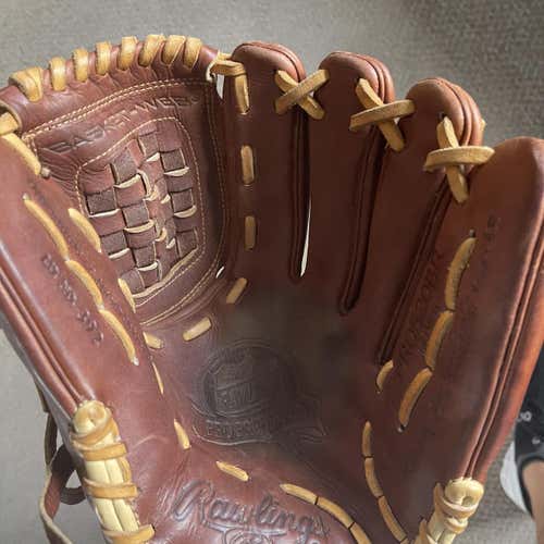 Brown Adult Pitcher's 12" Baseball Glove