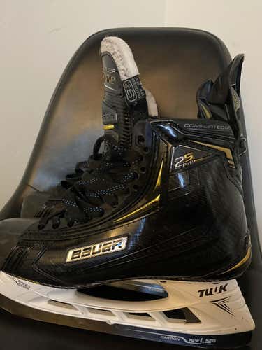 Used Senior Bauer Supreme 2S Pro Hockey Skates Regular Width Size 9.5