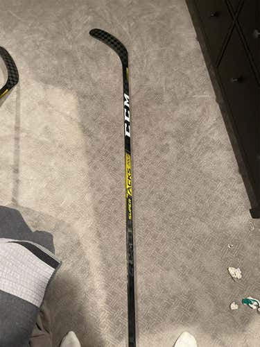 Senior Right Handed Super Tacks AS2 Pro   Hockey Stick