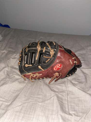 Black Used First Base Gold Glove Legend Series 13" Baseball Glove