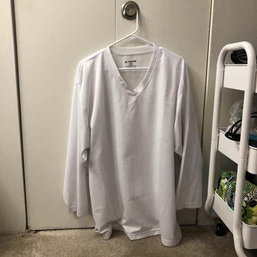 White Adult Large Firstar Jersey