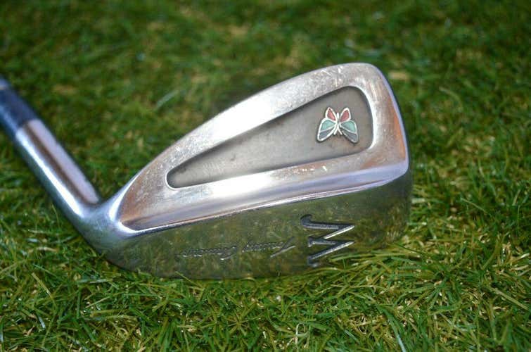 Tommy Armour 		Wedge 	Right Handed 	34"	Steel 	Stiff	New Grip