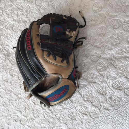 Wilson A2000 11.5" Baseball Glove Used