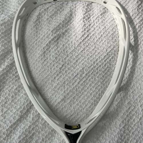New Unstrung Nemesis 3 Goalie Head