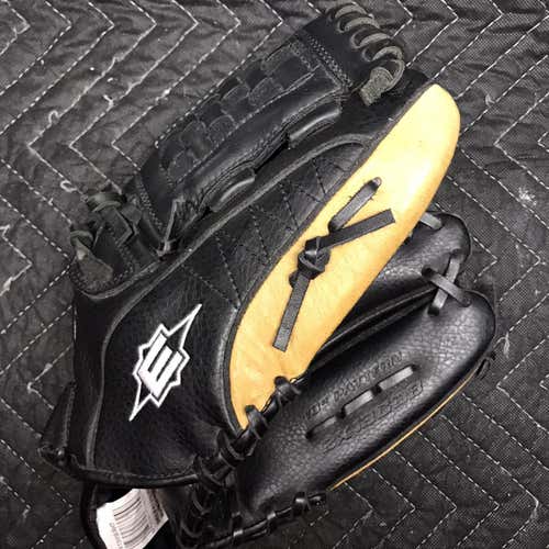 Easton Black Kid Pitch (9YO-13YO) Outfield Black Magic 13" Softball Glove