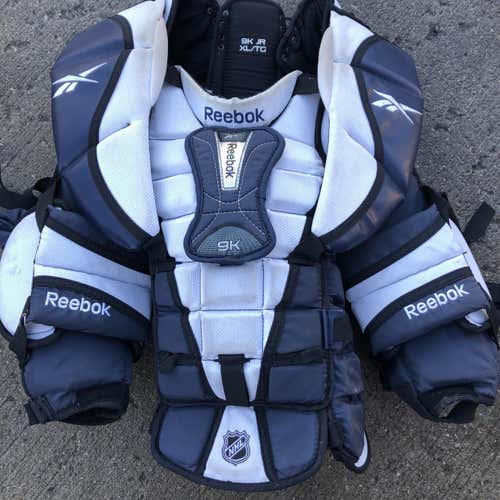 Junior XL Reebok 9K  Goalie Chest Protector