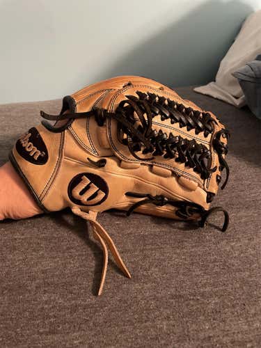 High School/College Infield A2000 11.75" Baseball Glove