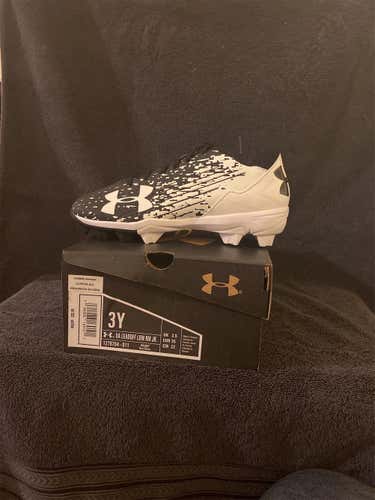 Black Youth Size 3.0 (Women's 4.0) Under Armour