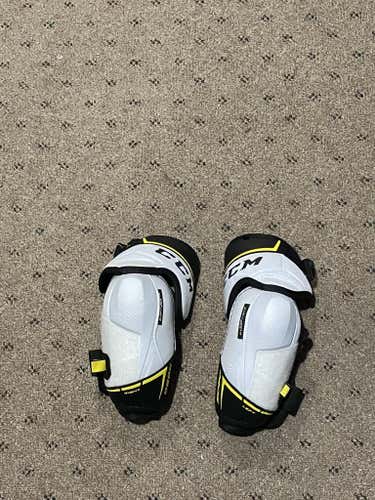 Used Senior Large CCM Tacks 9060 Elbow Pads