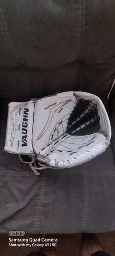 White Used Senior Vaughn Regular V7 pro xr carbon