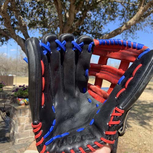 Black High School/College Outfield A2000 12.75" Baseball Glove