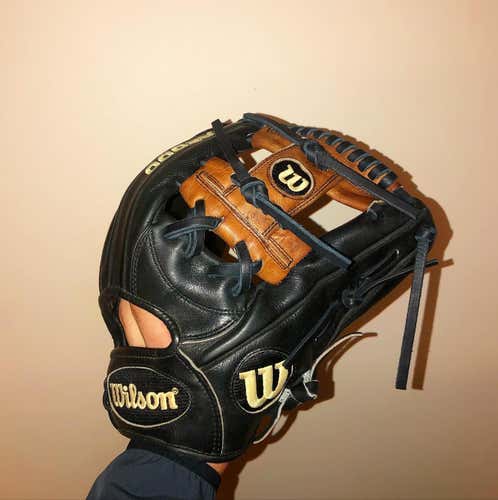 Wilson A2000 Baseball Glove 11.75" Infield Mitt 1787