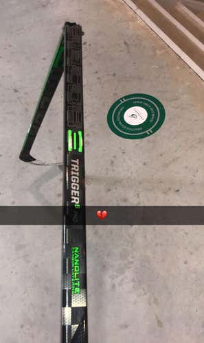Broken Senior Right Handed Ribcor Trigger 5 Pro Mid Pattern  Hockey Stick