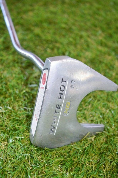Odyssey	White Hot	Putter	Right Handed	34.75"	Steel	Putter	New Grip