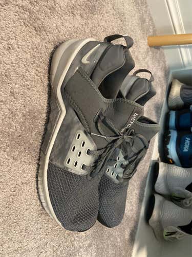 Adult Size 10 (Women's 11) Nike Shoes