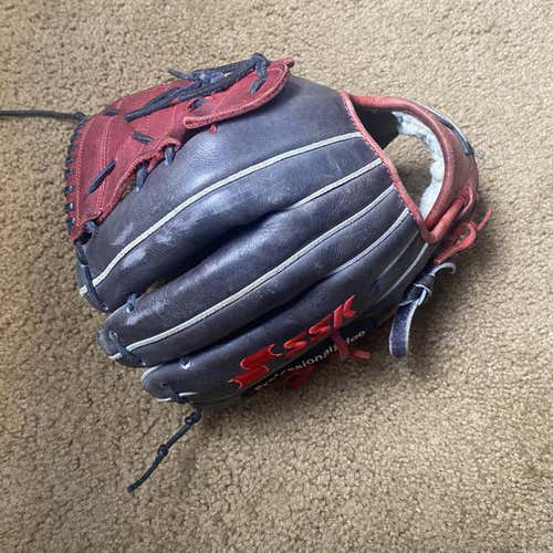 Red Adult Pitcher's Patriot Pro 11.75" Baseball Glove
