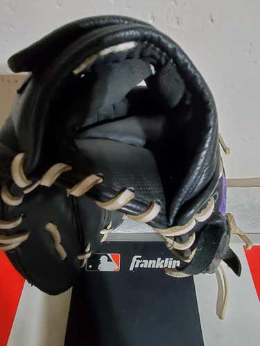 Black Used Kid Pitch (9YO-13YO) DeMarini Right Hand Throw Outfield Dark Series  Softball Glove 12"