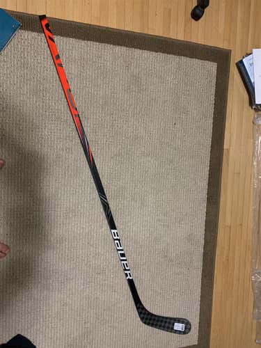 Senior Left Hand Vapor Flylite League Pro Stock Hockey Stick