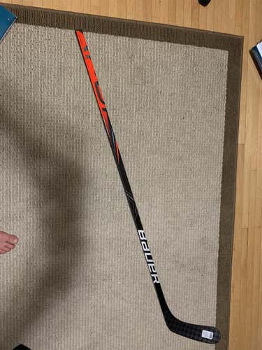 Senior Left Hand Vapor Flylite League Pro Stock Hockey Stick