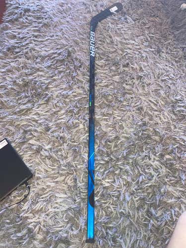 Intermediate Right Handed Nexus Geo   Hockey Stick