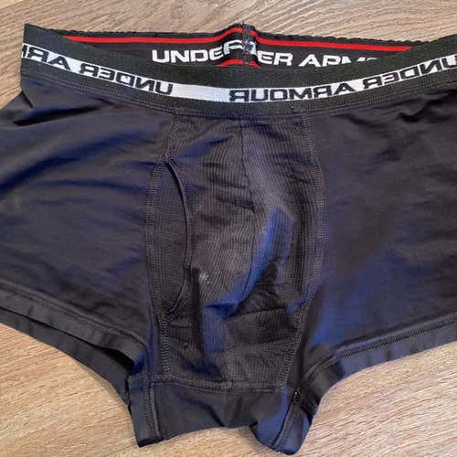 Black Adult Medium Under Armour Compression