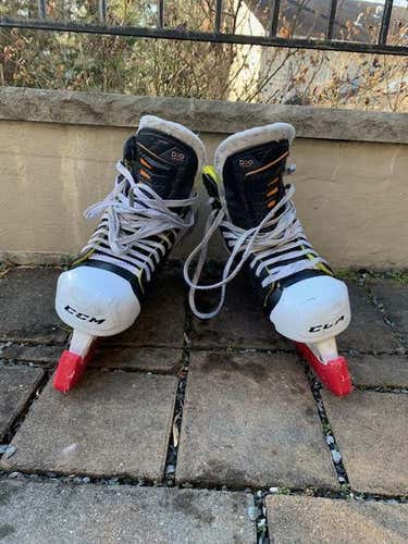 Used Senior CCM Tacks Hockey Goalie Skates Regular Width Size 9