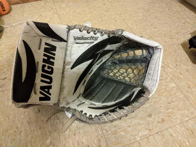 White Used Senior Vaughn Regular V3