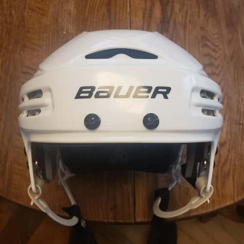 White New Large Bauer BHH5100 Helmet