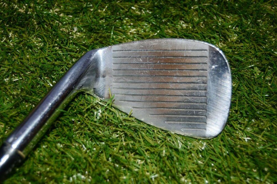 Wilson	Beth Daniel	9 Iron	Right Handed	34.25"	Steel	Stiff	New Grip