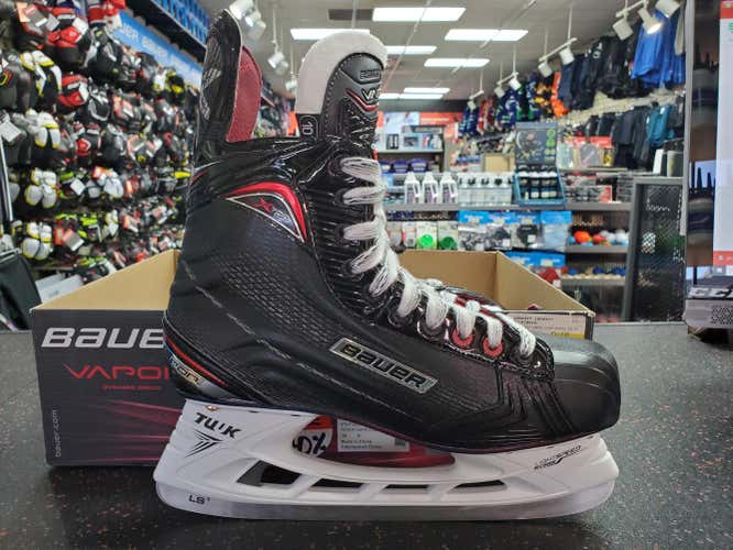 New Senior Bauer Vapor X700 Hockey Skates Size 10