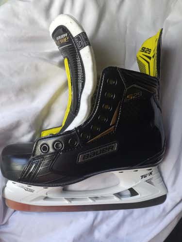 New Junior Bauer Supreme S29 Hockey Skates Extra Wide Width Size 5
