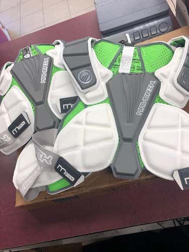 New Medium Maverik Max Speed Shoulder Pads / Sr