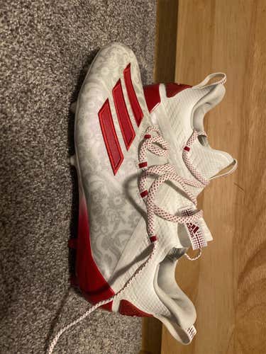 Red Men's Molded Cleats Low Cut