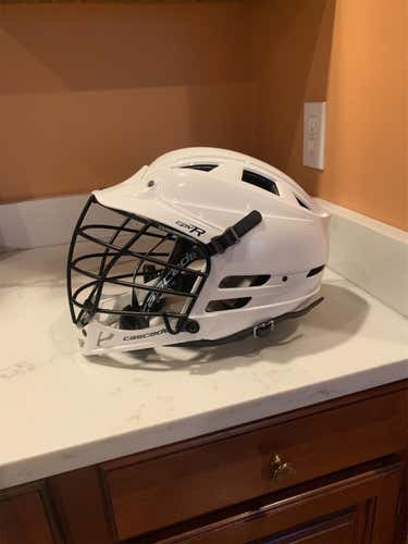 White  Player's Cascade CPV-R Helmet