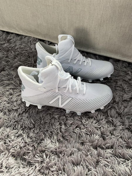 White Adult Size 11.5 (Women's 12.5) New Balance Cleats