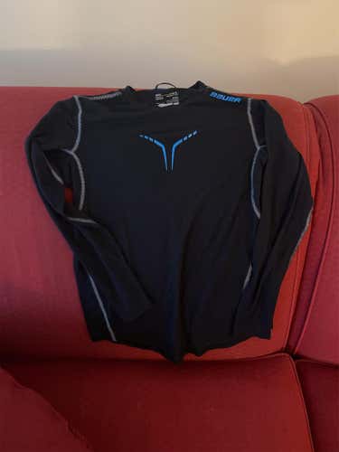 Black Youth Large Bauer Shirt