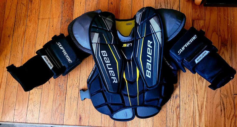 Used Junior Small Bauer Supreme S27 Goalie Chest Protector