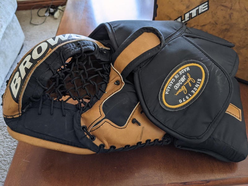 Brown 2400 Used Senior Other Full Right catcher