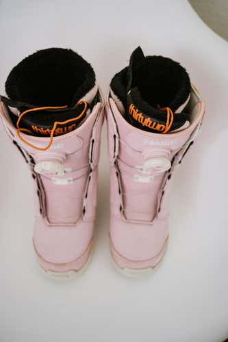 Women's New Size 6.0 (Women's 7.0) Thirty Two Snowboard Boots