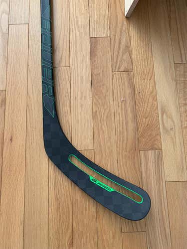 Intermediate Left Hand Nexus ADV Mid Pattern  Hockey Stick