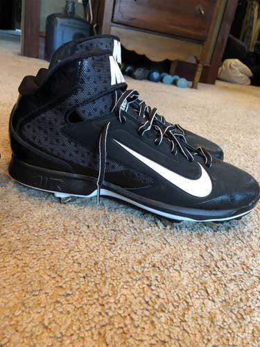 New Size 11.5 (Women's 12.5) Nike Baseball Cleats