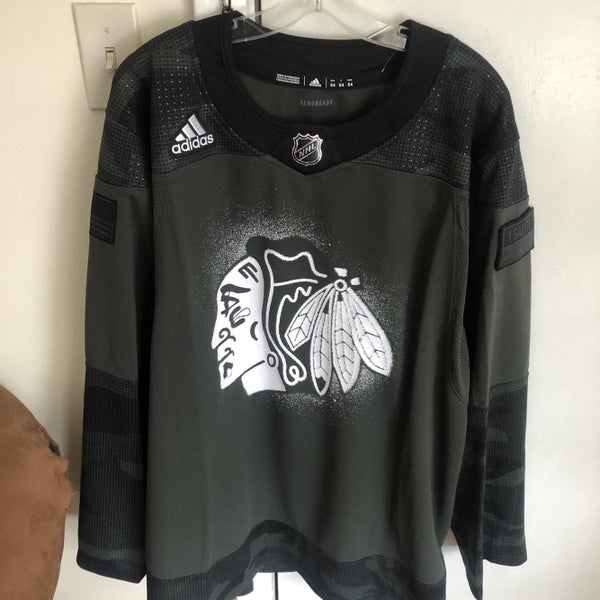 Chicago Blackhawks Adidas Men’s Salute To Service NHL Jersey 54