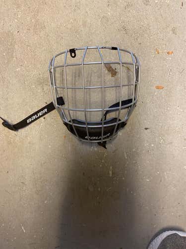 Senior Medium Bauer Profile II Facemask Full Cage