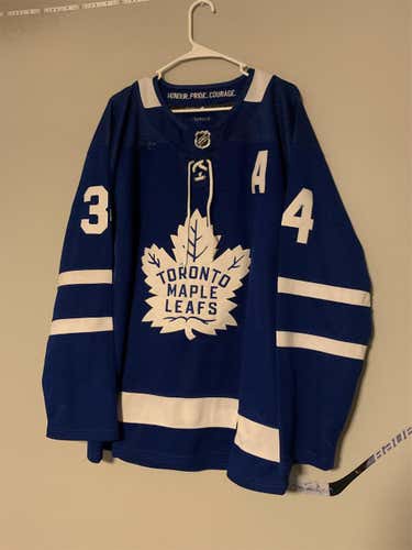 Adidas Men’s Toronto Maple Leafs #34 Auston Matthews Home Jersey Side 54 (XL)